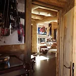 De Luxe 